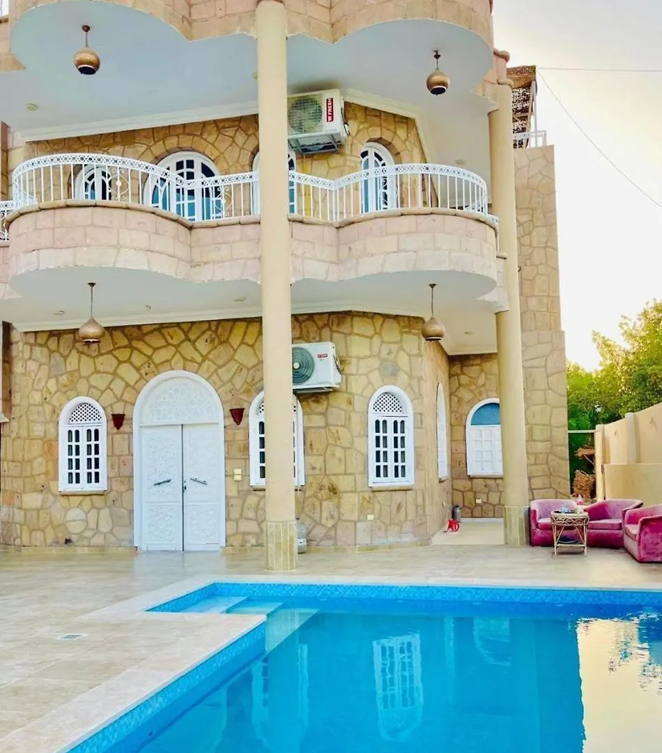 Villa Nile Queen -Guest House Luxor
